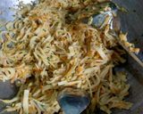 Foto langkah ke 2 dari resep Lumpia Bung Kulit Pangsit (Isi Rebung Wortel Cambah).
