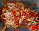 Foto langkah ke 2 dari resep Tumis usus tempe gembus kemangi pedas.