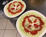 Une image de l'étape 6 de Salades individuelles concombre et deux tomates à la feta sauce ciboulette persil.