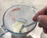 A picture of step 10 of Mum’s Lemon Drizzle Cake.