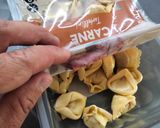 Foto del paso 1 de la receta: Tortellini con queso cottage