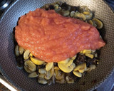 Foto del paso 3 de la receta: Salsa de champiñones y hongos para pastas