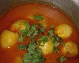 A picture of step 3 of Spicy egg curry.