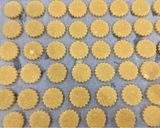Foto langkah ke 3 dari resep Garlic Cheese Cookies.