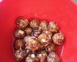 Foto del paso 2 de la receta: Trufas rellenas de pan de dátiles con licor de almendra Amaretto