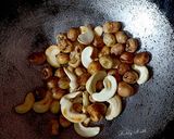 A picture of step 1 of Makhana kheer.
