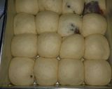 Foto langkah ke 3 dari resep Roti sobek.