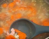 Foto langkah ke 4 dari resep Sop Oyong & Udang.