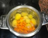 Foto del paso 2 de la receta Patatas guarnición hervidas con zanahoria y pollo plancha(Apto diabéticos)