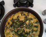 Foto del paso 3 de la receta: Tortilla de patatas y collejas