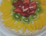 Foto del paso 7 de la receta: Tarta Frutal 🍑🥝🍓Con Crema Pastelera