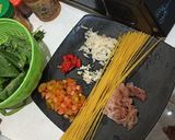 Foto langkah ke 1 dari resep Spaghetti Bayam Ayam.