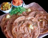 A picture of step 6 of Garlic Laccha Paratha.