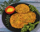 A picture of step 8 of Barley flour mix vegetable uttapam.