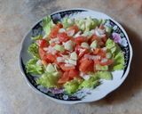 Une image de l'étape 5 de Salade de crudités au thon 🥗🐟.