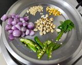A picture of step 1 of Upma.