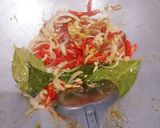Foto langkah ke 4 dari resep Tumis Jamur Tiram dan Sawi.