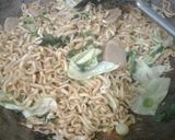 Foto langkah ke 2 dari resep Mie goreng.