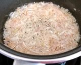 Hình bước làm 4 của món Gỏi Gà Bắp Cải & Cháo Gà Nấm Bào Ngư