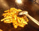 糯米椒炒小魚的食譜步驟3照片