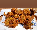 A picture of step 4 of Crispy Spinach pakora.