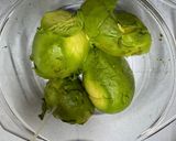 صورة لخطوة 1 من وصفة أفوكادو بزيت الزيتون والليمون سهلة وسريعة