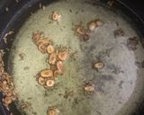 A picture of step 3 of Fry Daal palak.