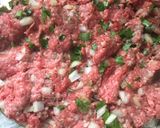 A picture of step 1 of Cheese stuffed Köfte.