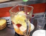 A picture of step 7 of Classic Mixed Fruit Juice.