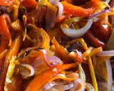 Foto del paso 3 de la receta: Ensalada de vegetales al horno 🧅🍅