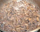 Foto del paso 2 de la receta: SALSA DE CHAMPIÑONES CON MERLOT, Rápida