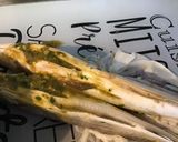 Une image de l'étape 3 de Merlans de ligne farcis à l'oseille et piments verts grillés.