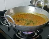 A picture of step 4 of Jain Pav bhaji sizzlar.