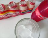 Foto langkah ke 1 dari resep Es Fanta Yakult.