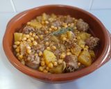 Foto del paso 6 de la receta Garbanzos, patata, chorizo criollo y salsa a base de chimichurri