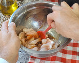 Foto del paso 3 de la receta: Fajitas de pollo con patatas bravas caseras en AirFryer Ninja Foodi Dual Zone