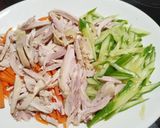 涼拌雞腿絲小黃瓜絲的食譜步驟2照片