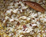 A picture of step 2 of Achari Lauki Chana Dal.