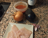 Foto del paso 1 de la receta: Pasta con pollo y berenjena