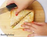 Foto langkah ke 5 dari resep Mushroom Steak Sandwich with Mushroom Sauce.