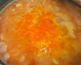 Foto del paso 5 de la receta: Fideuá de chipirones, gambas y rape con alioli