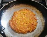 Foto del paso 3 de la receta: Tortitas de zanahoria y queso