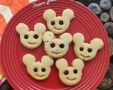 A picture of step 5 of Chocolate chip cookies.