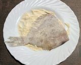 Foto del paso 1 de la receta: Lenguadina rebozada con ensalada