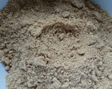 Foto del paso 1 de la receta: Tarta de pera con crumble de almendras
