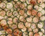 Foto del passaggio 1 della ricetta Salmone e zucchine al forno