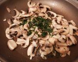 Foto del paso 4 de la receta Salteado de champiñones y pasta