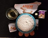 Foto del paso 1 de la receta: Bizcocho con yogurt de nueces y cereales