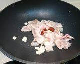 辣炒芹香豬五花的食譜步驟2照片