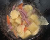รูปขั้นตอนการทำที่ 2 ของ ไข่เจียวสเปน(Tortilla)🥚🥔🥕🍖#ปาร์ตี้ของว่าง